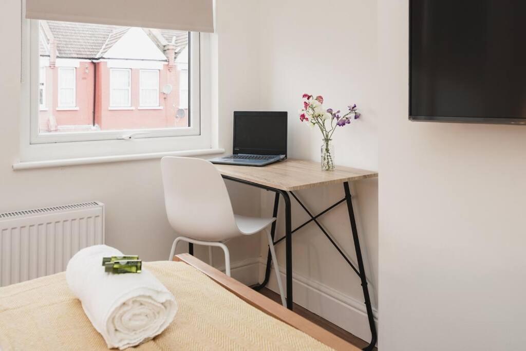 Newly Renovated Modern 4 Bed 3 Bath Apartment London Bagian luar foto