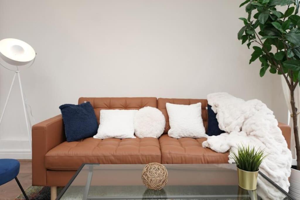 Newly Renovated Modern 4 Bed 3 Bath Apartment London Bagian luar foto