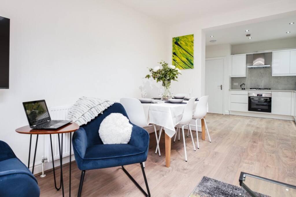 Newly Renovated Modern 4 Bed 3 Bath Apartment London Bagian luar foto