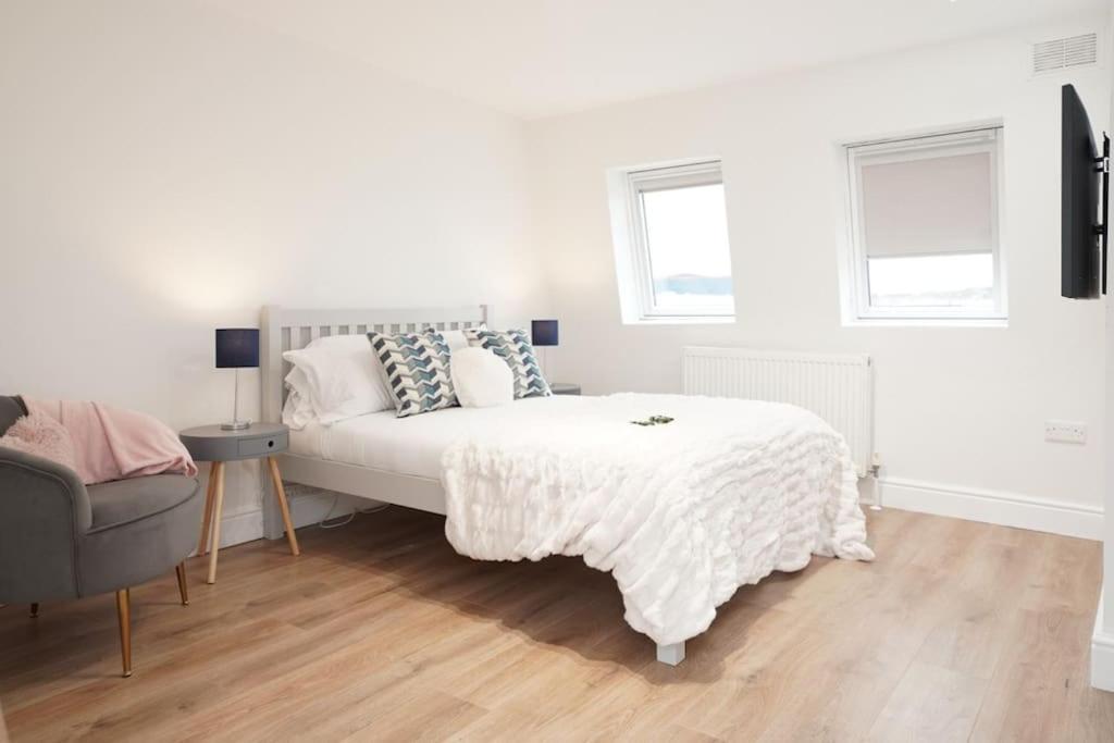 Newly Renovated Modern 4 Bed 3 Bath Apartment London Bagian luar foto