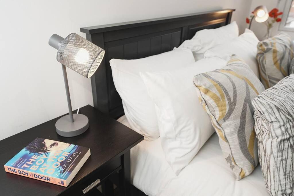 Newly Renovated Modern 4 Bed 3 Bath Apartment London Bagian luar foto